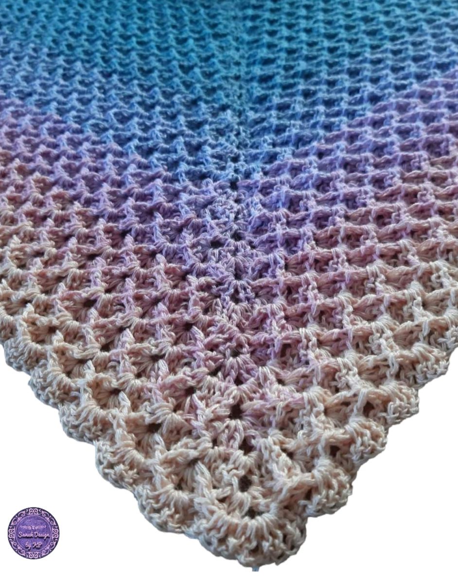 Blog-Inhaltsbild für 'kostenlose Häkelanleitung Christin mit dichtem Strukturmuster - ideal für die kältere Jahreszeit'